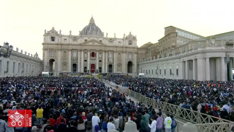 Sto tisoč najstnikov na srečanju s papežem (photo: Posnetek zaslona)