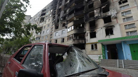 Vojna v Ukrajini.Poškodovane stavbe in vozila v Harkovu. (photo: dpa/STA)