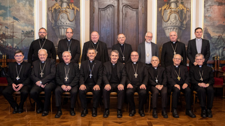 Slovenski škofje z gosti iz tujine (photo: Rok Mihevc)