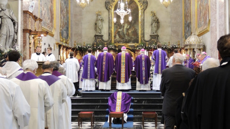 Najbolj pomenljivi trenutki obreda škofovskega posvečenja (photo: ARO)