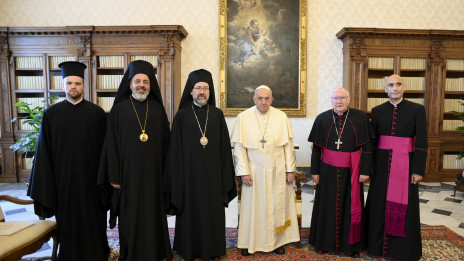Pri papežu delegacija carigrajskega ekumenskega patriarhata (photo: Divisione Produzione Fotografica)