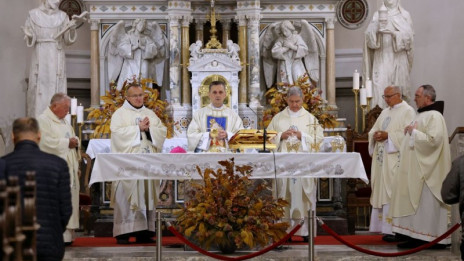 Škof Andrej Saje na Brezjah (photo: Družina/Jože Potrpin)