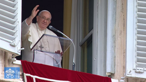 Papež po molitvi Angelovega češčenja (photo: VaticanNews)