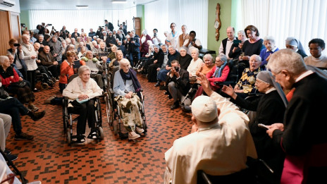 Srečanje s starejšimi (photo: Vatican Media)