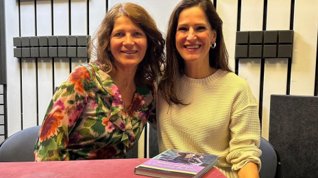 Nataša in Manca med snemanjem oddaje (photo: BI)