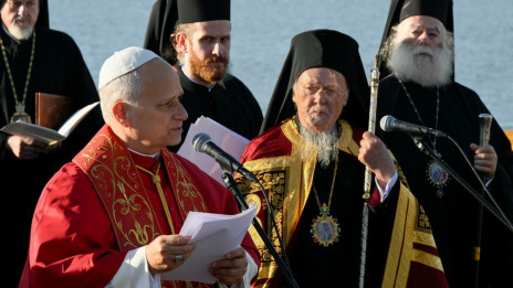 Papež Leon XIV. in ekumenski patriarh Bartolomej I. (photo: Simone Risoluti/Vatican Media)