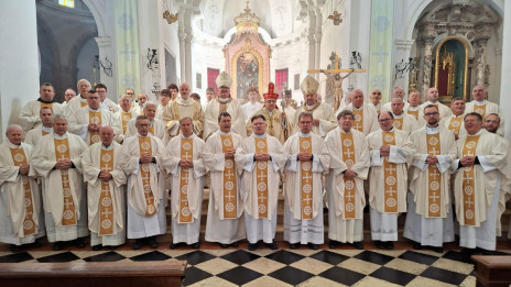 Duhovniki v koprski stolnici (photo: Vir: Škofija Koper)