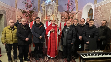 Po maši na sv. Jakobu (photo: škof Anton Jamnik)