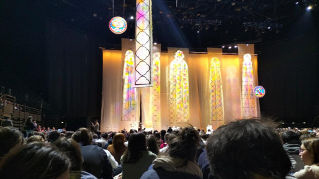 Zadnji večer so mladi molili za mir (photo: Luka Štrukelj)