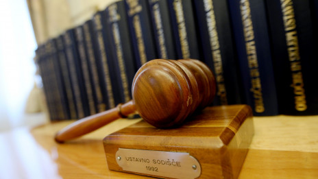 Ustavno sodisce, sodnik, kladivo. (photo: Tamino Petelinšek / STA)