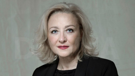 Igralka Nataša Barbara Gračner (photo: Vir: drama.si)