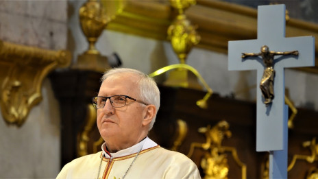 Nadškof Stanislav Zore med velikonočno vigilijo (photo: Nadškofija Ljubljana)