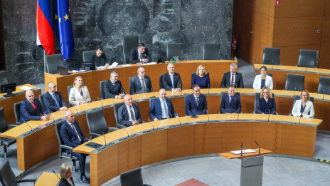 16. slovenska vlada ob izvolitvi v Državnem zboru (photo: STA/Jure Makovec)