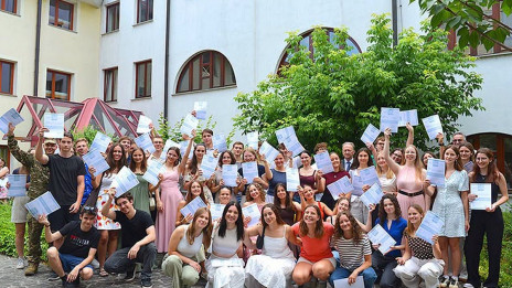 Veselje maturantov Gimnazije Želimlje (photo: Vir: Gimnazija Želimlje              )