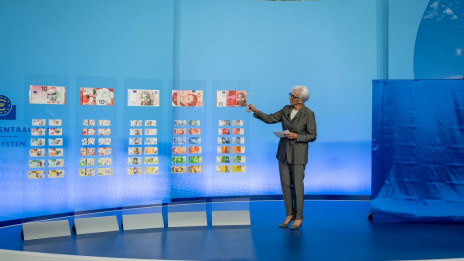 ECB je razkrila ožji izbor desetih oblikovnih predlogov za novo serijo evrskih bankovcev, ki temeljijo na temah Evropska kultura ter Reke in ptice (photo: ECB)