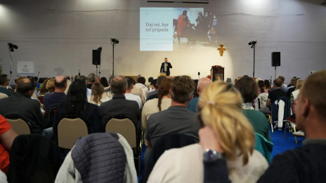 Preko 300 zakoncev na letni konferenci DiŽ (photo: Tim Nuč / DiŽ)