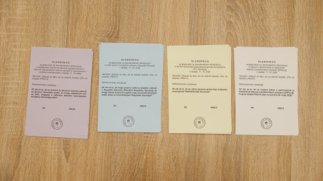 Glasovanje na štirih referendumih (photo: Nebojiša Tejič/STA)