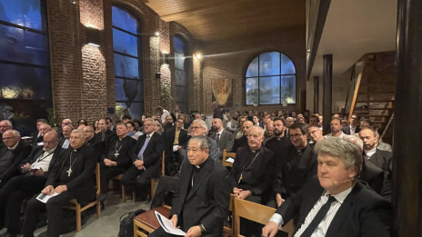 Udeleženci konference (photo: Osebni arhiv škofa Antona Jamnika)