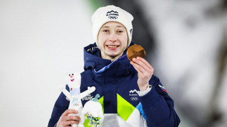 Nika Prevc je osvojila bronasto medaljo (photo: Anže Malovrh/STA)