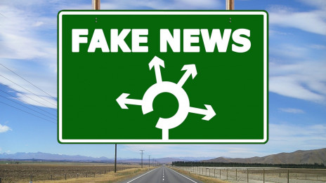 Fake news, lažne novice, simbolična fotografija (photo: John Iglar / Pixabay)
