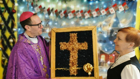 Škof Janez Kozinc in Melita Ficko (photo: Monika Novak)