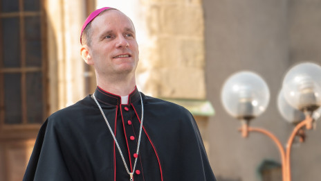 Škof Janez Kozinc (photo: Zvonka in Andraž Poje)