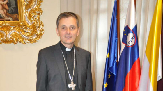 Novomeški škof dr. Andrej Saje (photo: Anže Malovrh/STA)