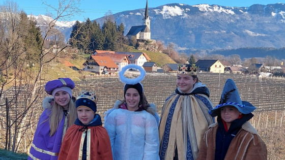 Koledniki v Podbrezju (photo: Kulturno društvo Tabor Podbrezje)