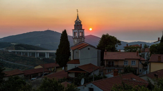 Cerkev na Črnem kalu (photo: Visit Koper)