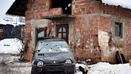 Prizor iz enega od romskih naselij (photo: Tamino Petelinšek / STA)