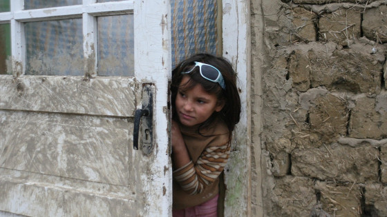 Od osamosvojitve dalje je država – torej davkoplačevalci – za reševanje romske problematike namenila nekaj 100 milijonov evrov. (photo: Slavoj Raszka / Pixabay)