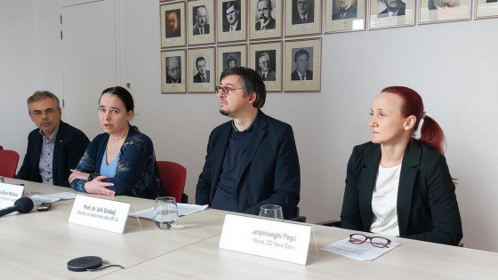 Borut Škodlar, Maja Ebert Moltara, Urh Grošelj, Polona Campolunghi Pegan (photo: ARO)