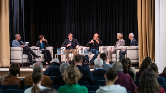 Javna radijska oddaja na temo zakona o asistiranem samomoru (photo: Rok Mihevc)
