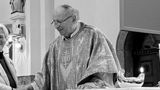 Duhovnik Janez Ambrožič (photo: Leon Oblak)