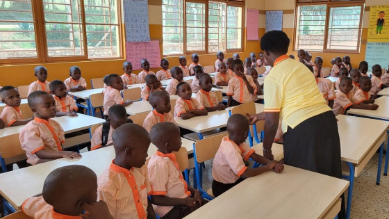 Pouk v novi šoli v Ugandi (photo: s. Urša Marinčič)