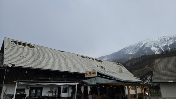 Posledice močnega vetra v žirovniški občini (photo: STA)