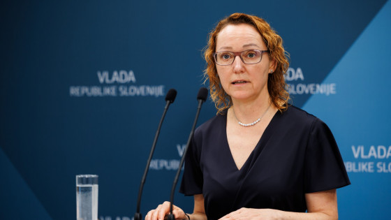Ministrica za demografijo, družino in socialne zadeve Mateja Ribič (photo: STA)