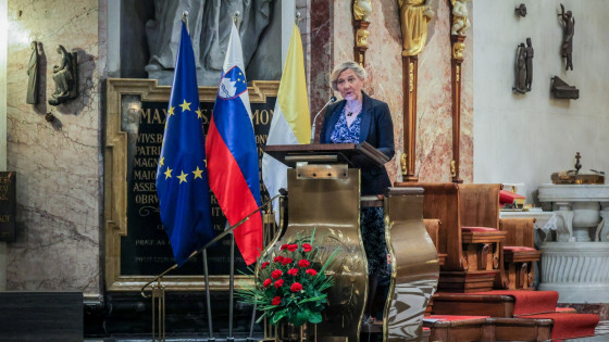 Slavnostna akademija ob evropskem dnevu spomina na žrtve vseh totalitarnih in avtoritarnih režimov z nagovorom ministrice za kulturo Ignacije Fridl Jarc. (photo: Daniel Novakovič/STA)