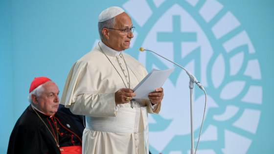 Papež med nagovorom predstavnikom verstev (photo: Simone Risoluti/Vatican news)