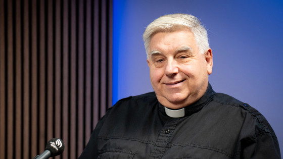 Duhovnik Zoran Kodela (photo: Izidor Šček)