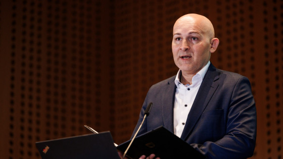 Minister za izobraževanje, znanost in mladino Borut Rončević (photo: STA/Tine Eržen)