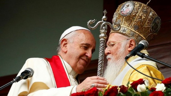 Papež Frančišek in patriarh Bartolomej (photo: Radio Vatikan)