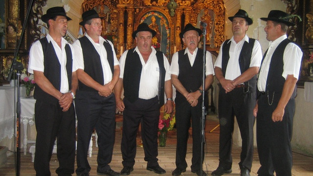 Pevci iz Koritnega (foto: Vesna Sever)