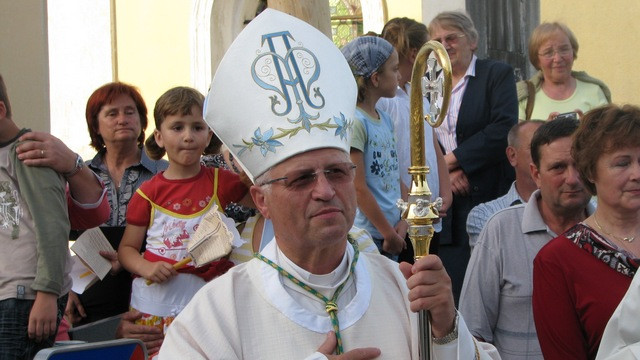 Škof Andrej Glavan (foto: ARO)