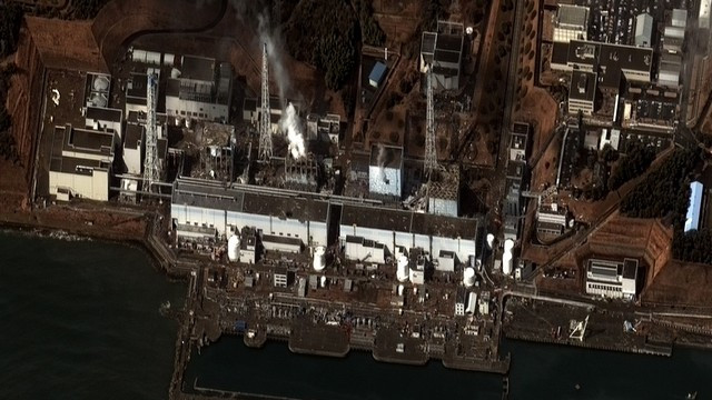 Elektrarna Fukushima Daiichi 16. marec 2011 (foto: http://www.digitalglobe.com/)