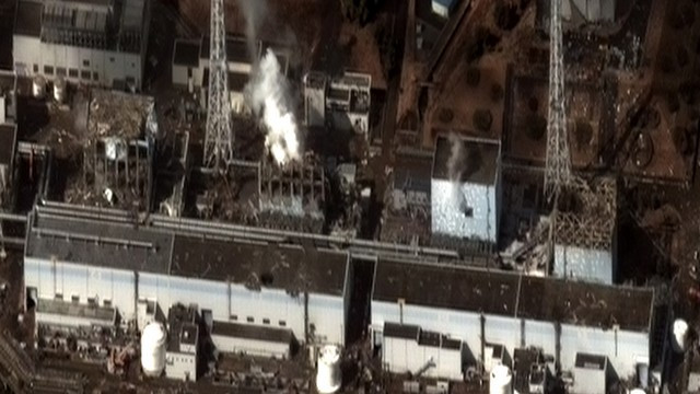 Fukushima Daiichi - 16. marec popodne (foto: http://www.digitalglobe.com)
