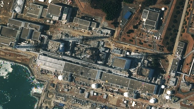 Fukushima Daiichi 17. marec (foto: http://www.digitalglobe.com)