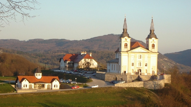 Cerkev Sv. Mohorja in Fortunata v Žužemberku, foto: Občina Žužemberk (foto: Občina Žužemberk)