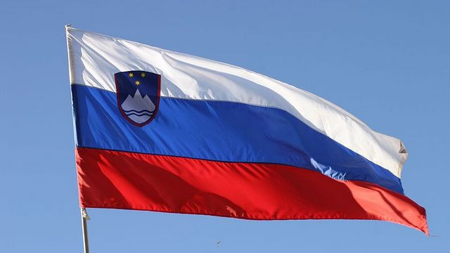 Slovenska zastava (foto: ARO)