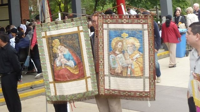 Banderi Marije Pomagaj in sv. Cirila in Metoda (foto: Mirko Cuderman)